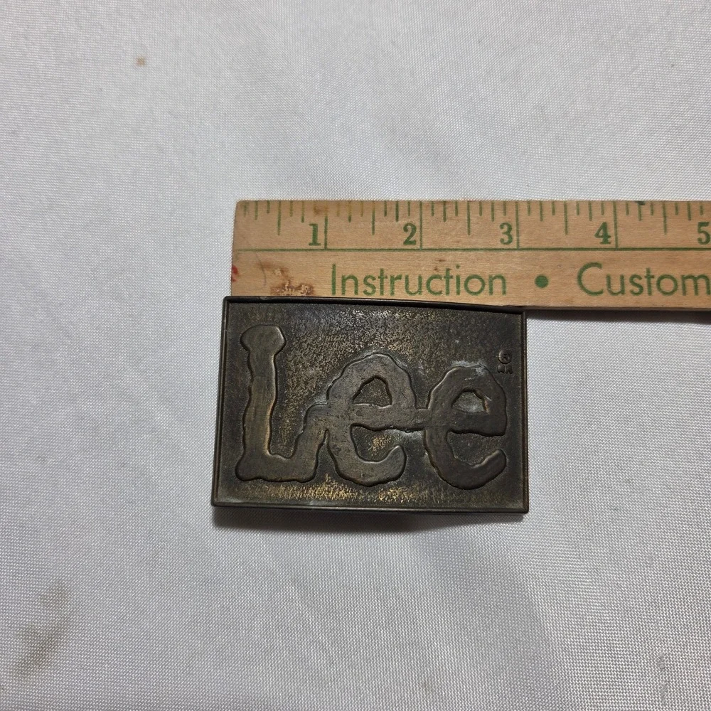 Vintage Lee Jeans Belt Buckle Brass‎ Tone Raised Logo Rectangle Western Workwear